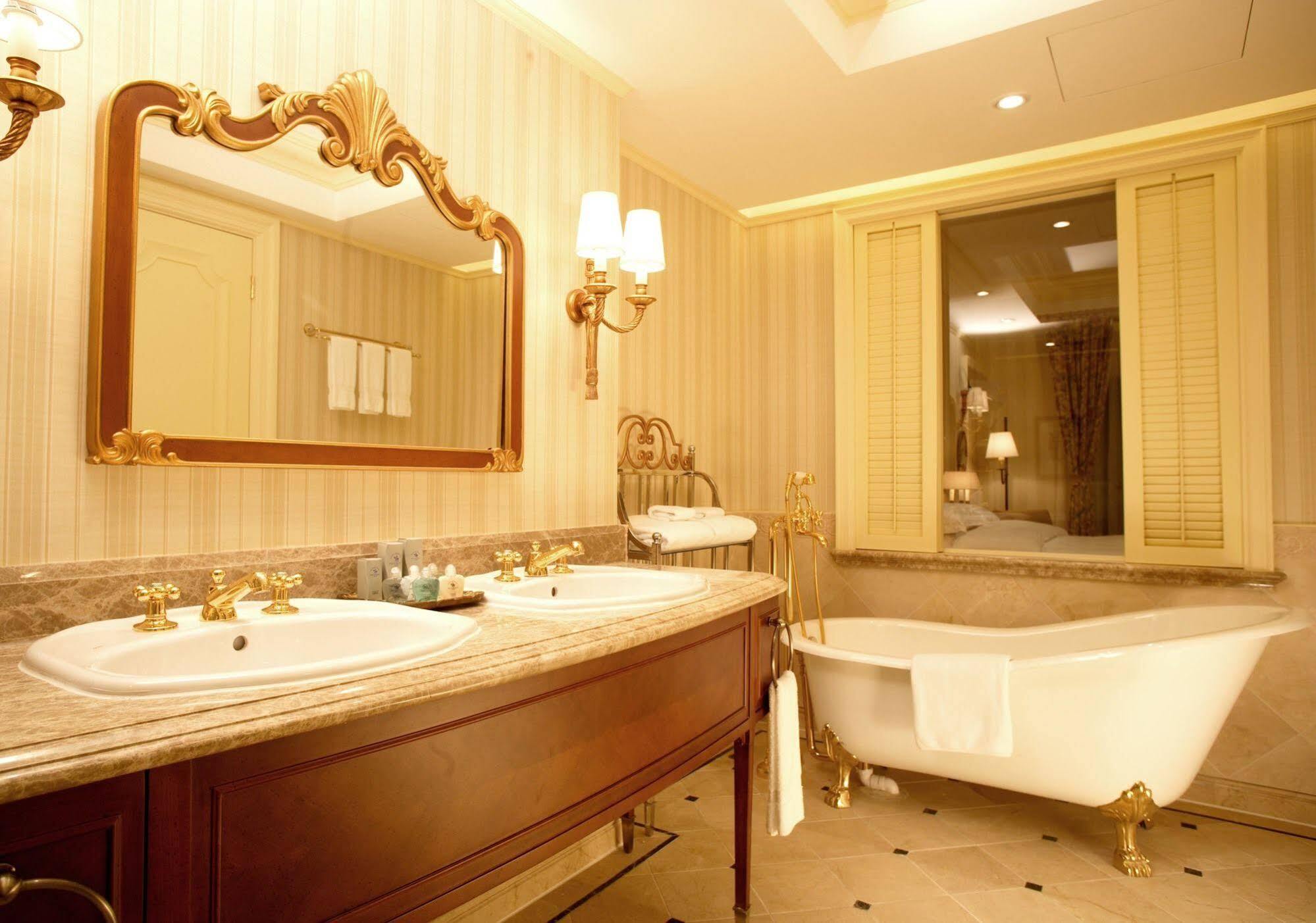 Rocks Hotel Macau Exterior photo